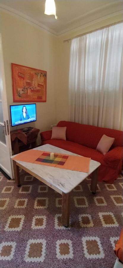 דירות Pireas Port Next To Metro Artistic House מראה חיצוני תמונה